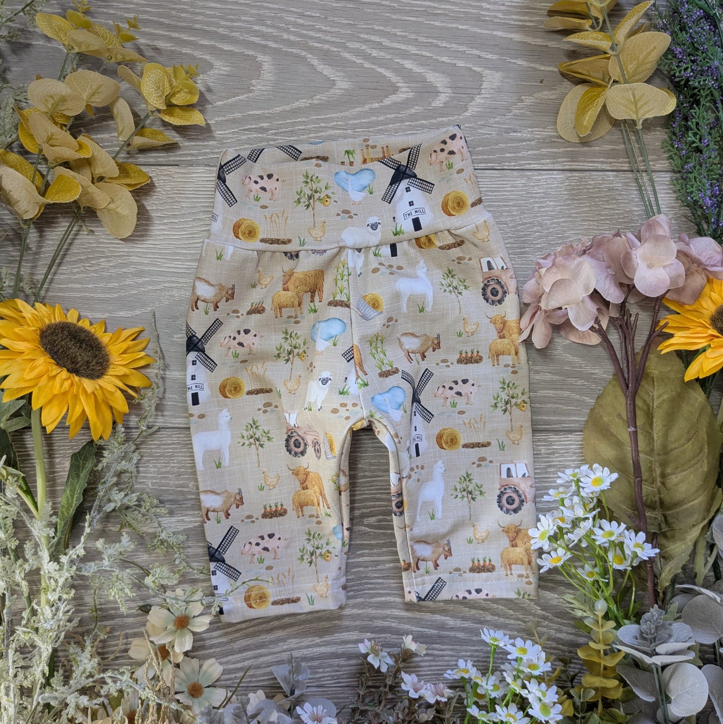 Premade - shorts all sizes - Sunshine and Raebows