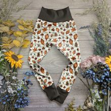 Load image into Gallery viewer, Autumn Winnie Leggings - Sunshine and Raebows
