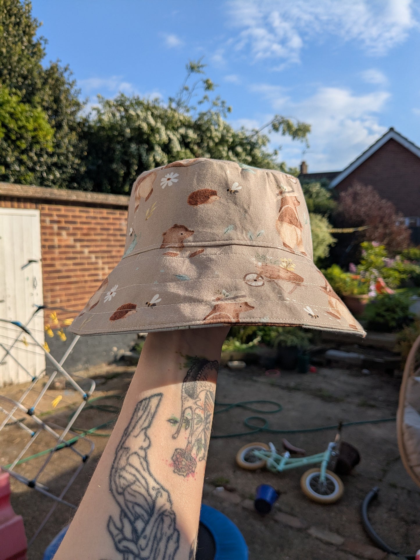 bucket hats - Sunshine and Raebows